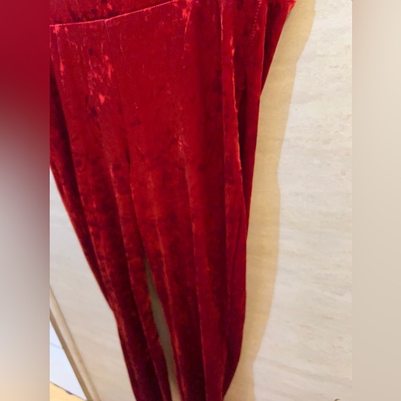 Torrid red velvet relaxed taper pants. - Picture 8 of 8